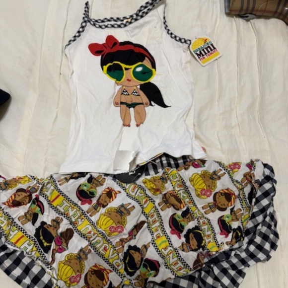Mini harajuku outfit tank tip and reversible skirt size kids 4/5 - Picture 1 of 4